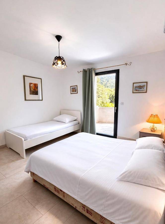 Location de vacances pour 7 personnes, avec jardin et vue, animaux acceptés à Zilia - 4