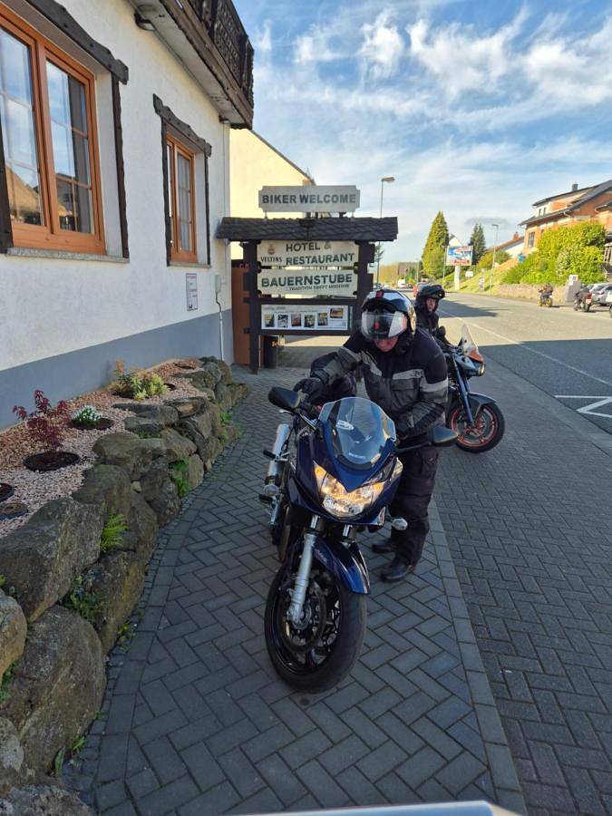 Hotel, mit Terrasse in Eschenburg - 2