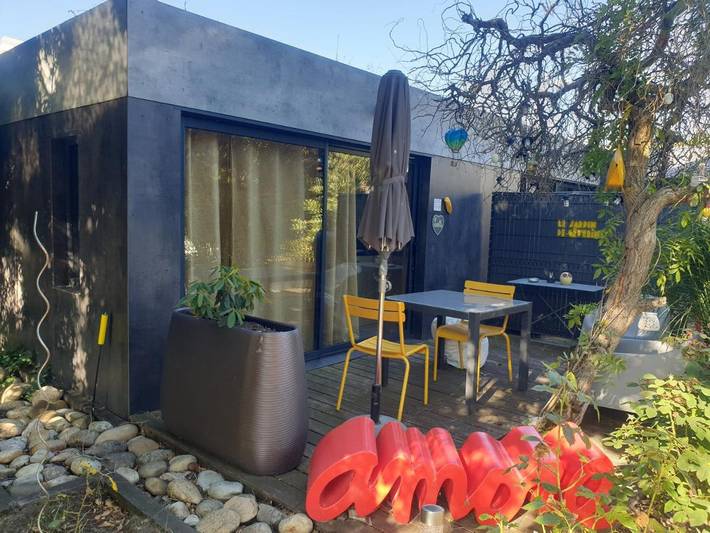 Gîte pour 2 personnes, avec vue ainsi que piscine et jardin à Chalon-sur-Saône - 2