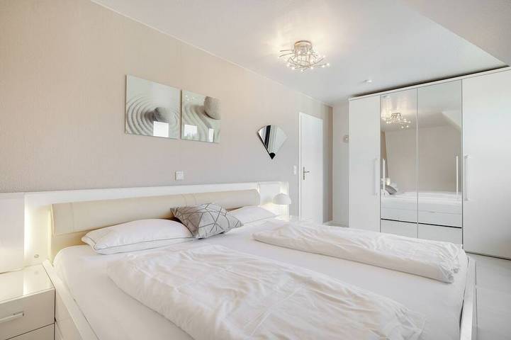 Ganze Wohnung, Reihenendhaus mit ca. 120 m², bietet zwei bis sechs Personen Platz in Keitum, Sylt (Gemeinde)