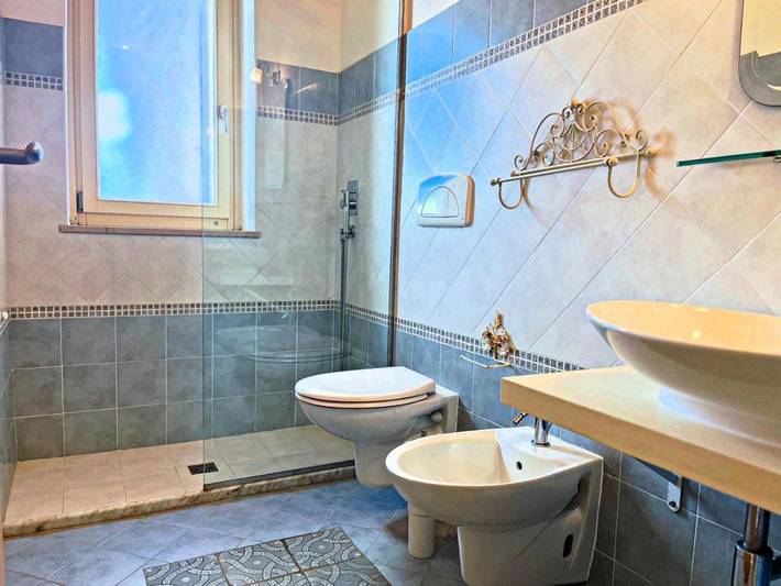 Ferienhaus für 4 Personen, mit Garten und Ausblick in Torre Vado - 2