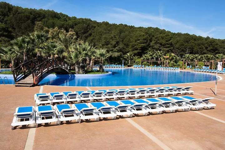 Camping pour 4 personnes, avec piscine et terrasse, adapté aux familles sur la Costa Dorada - 3