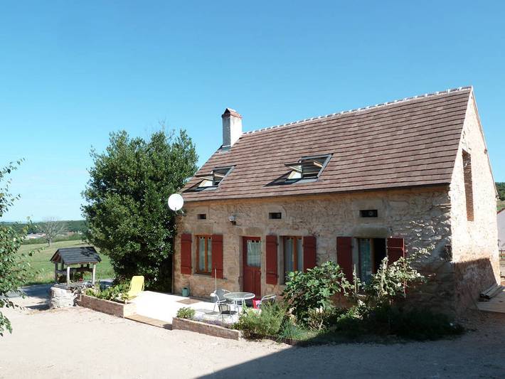 Gîte pour 6 personnes, avec terrasse dans Nièvre - 2