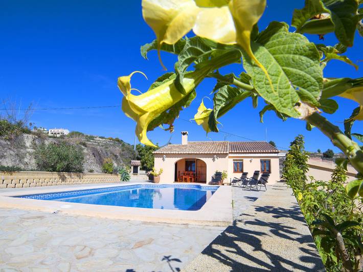 Holiday rental for 6 people in Benissa