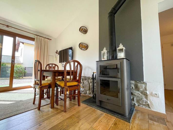 Location de vacances pour 6 personnes, avec jardin à Bourg-Madame - 4