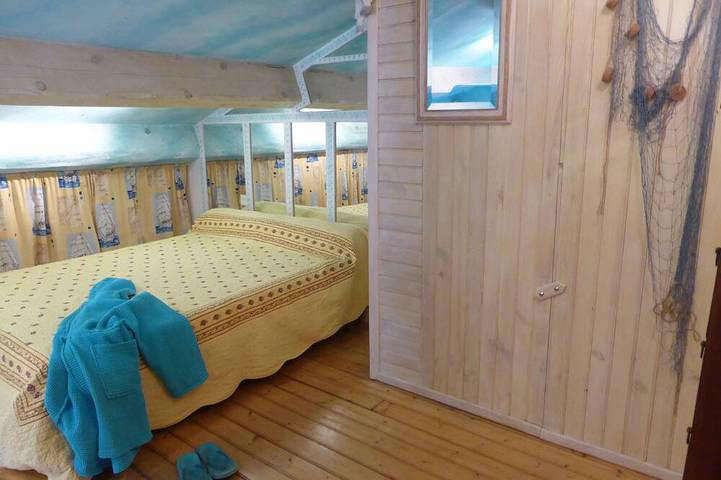 Maison de campagne pour 6 personnes, avec piscine ainsi que jacuzzi et jardin à Vesseaux - 4