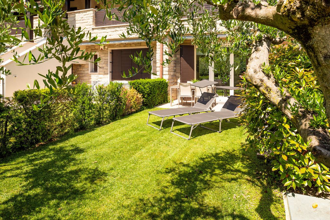 Ganze Wohnung, 614A Apartment Incanto del Lago in Cavaion Veronese, Gardasee-Berge