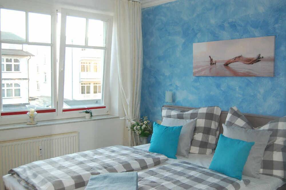 Ganze Wohnung, App. Meeresrauscher, strandnah, Gelkamin u. Balkon - App. mit 1 Sz und in Ostseebad Binz, Binz