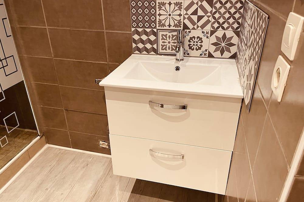 Appartement entier, Apartment with private parking in Dijon, Région de Dijon