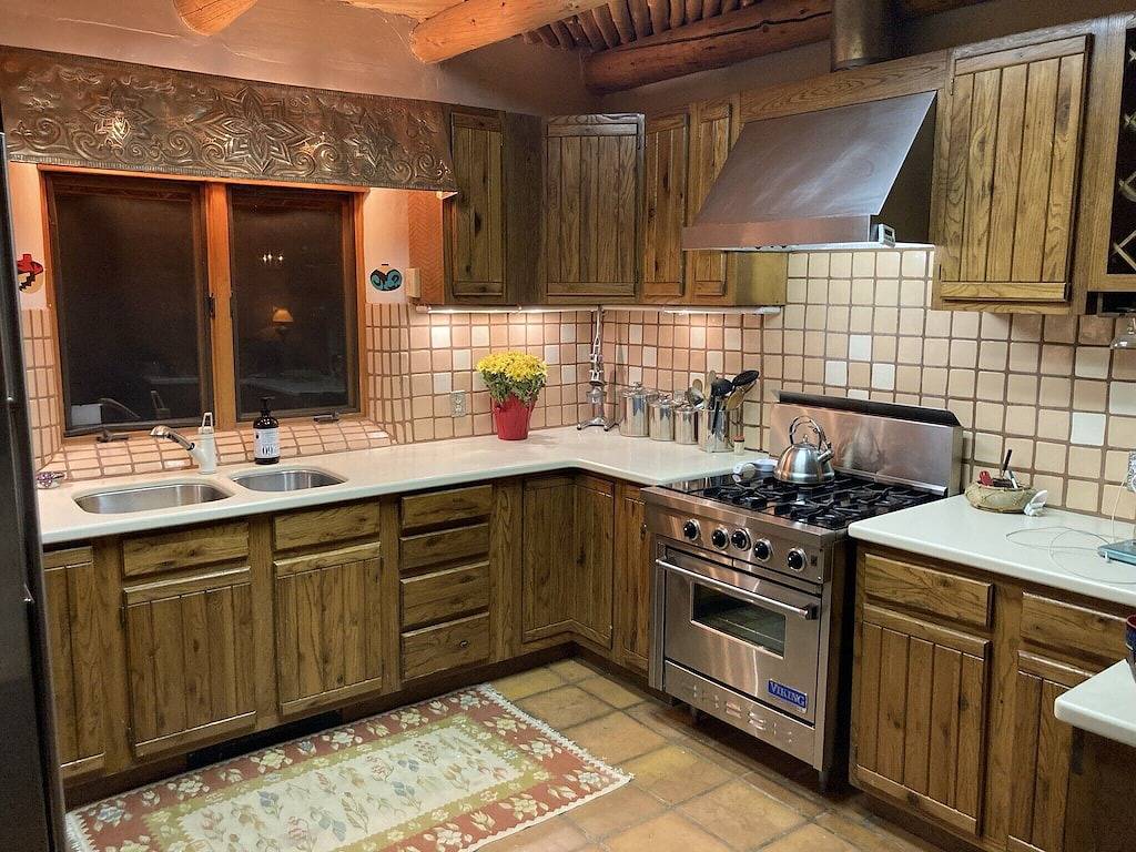 Ideale Lage zum Skifahren, Einkaufen, Wandern, Musik, Essen und Spaß! in Taos County