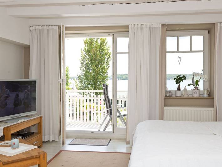 Ferienwohnung für 2 Personen, mit Seeblick und Balkon in Waren (Müritz) - 3