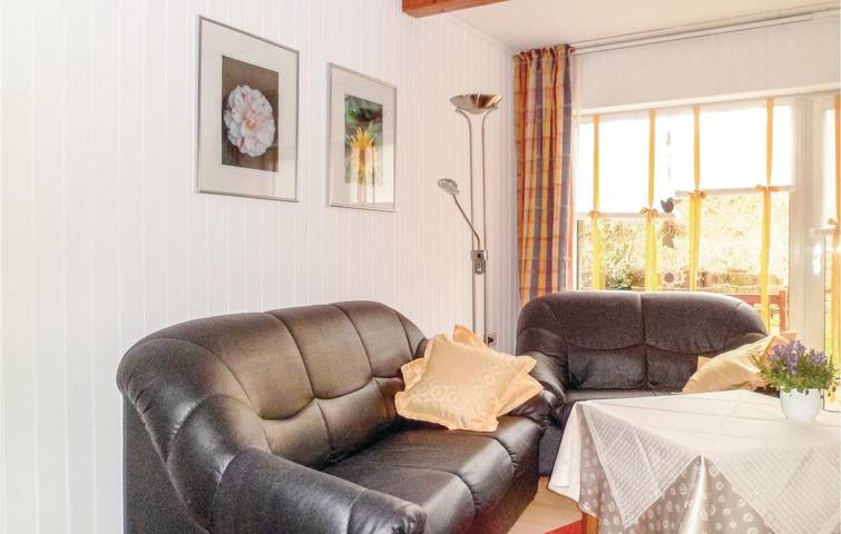 Ganze Ferienwohnung, Modernes Appartement mit Terrasse & Parkplatz, 2km nach Gembeck in Twistetal, Landkreis Waldeck-Frankenberg