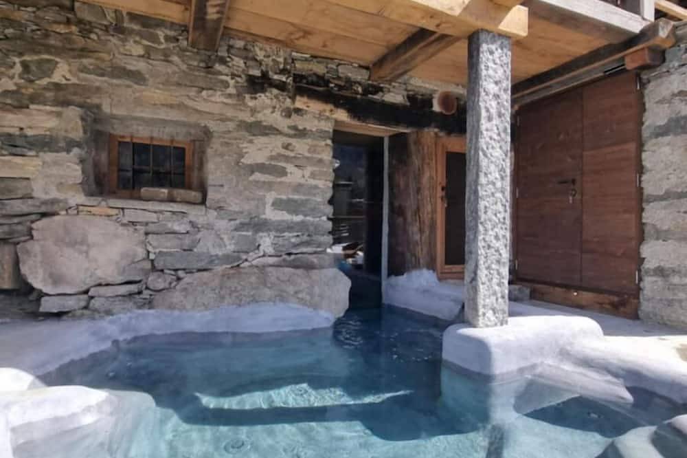 Ad maiora baita walser chalet with spa in Alagna Valsesia, Wallisian Alps