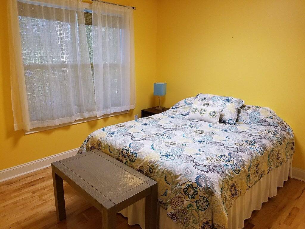 Wunderschöne Sonnenuntergänge mit einem Dock am Watts Bar Lake in Rhea County