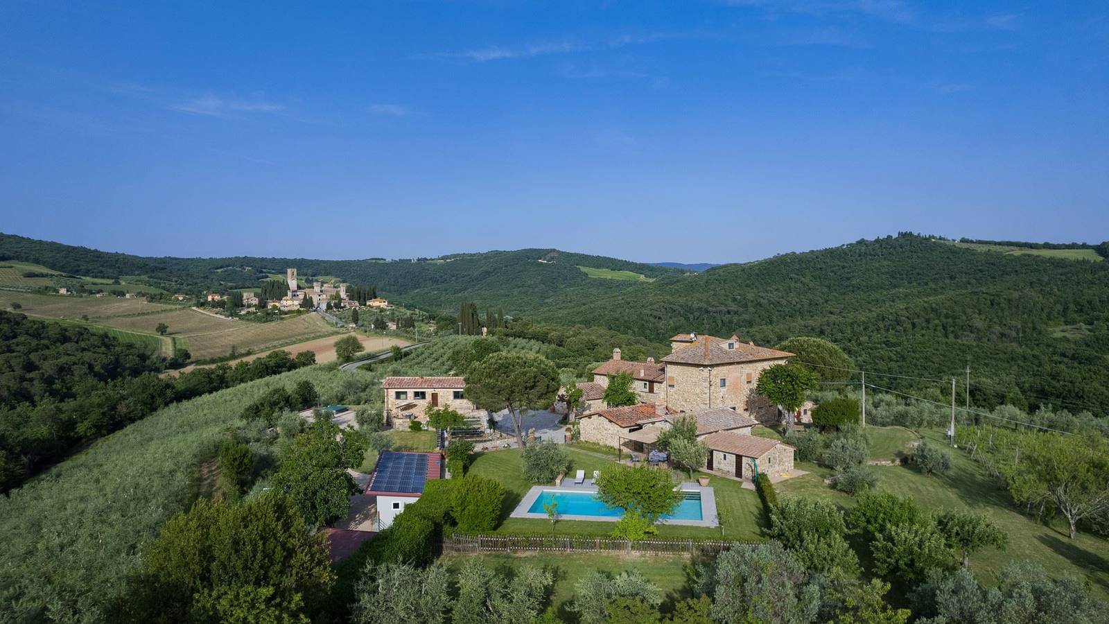 La Pagliera di Badia a Passignano in Tavarnelle Val di Pesa, Barberino Tavarnelle