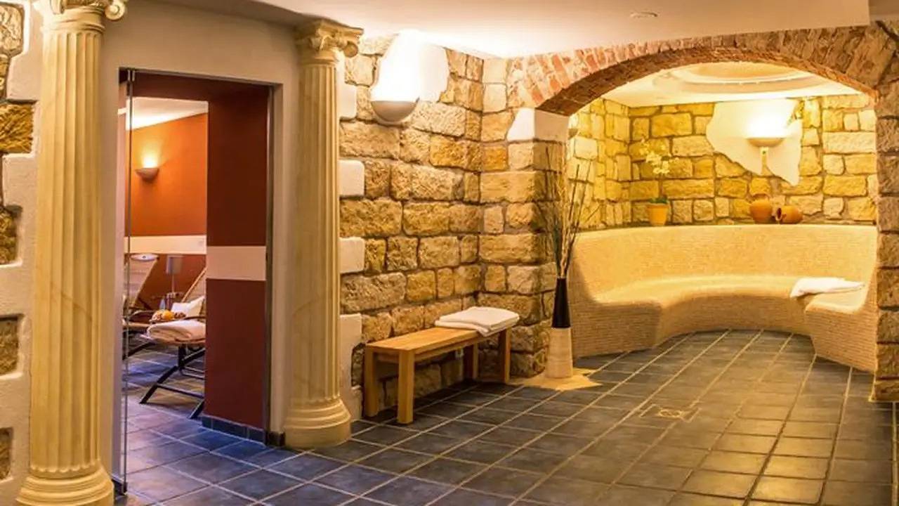 Doppelzimmer für 2 Personen (28 m²) in Bad Schandau in Bad Schandau, Elbezandsteengebergte