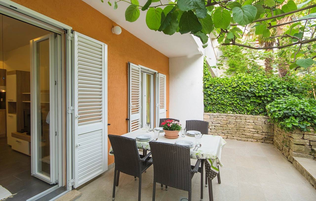 Apartamento entero, Apartamento de vacaciones para 3 personas con balcón/terraza in Poreč, Grad Poreč