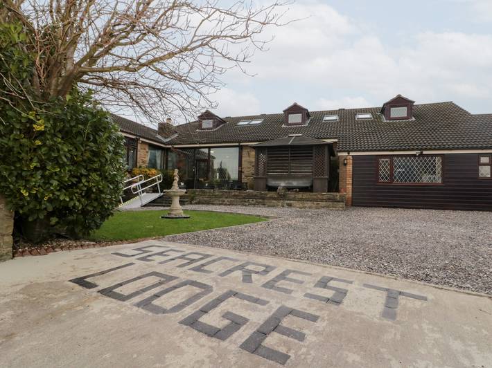 Cottage for 24 people, with View in Scarborough
