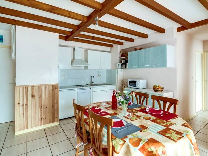 Apartamento entero, Luminoso T3 con jardín, 6 pers., Wi-Fi, parking, mascotas permitidas in Esquièze-Sère, Parque nacional de los Pirineos