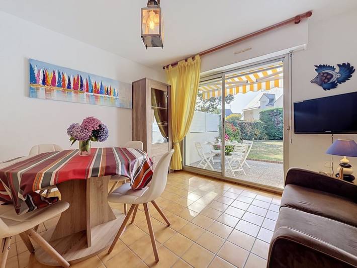 Gîte pour 4 personnes, avec terrasse et jardin dans Plage de la Légenèse - 2