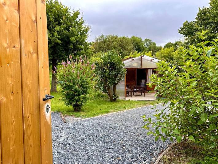 Gîte pour 5 personnes, avec Jacuzzi et Terrasse ainsi que Jardin et Sauna à Hamars