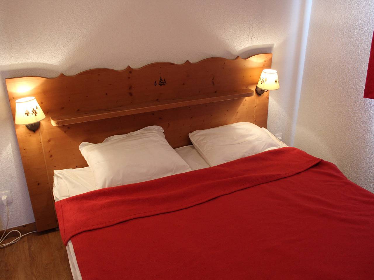 Ganze Wohnung, Apartment für 6, ausgestattete Kochnische, Bergblick, Pool, La Joue du Loup in Le Dévoluy, Gap und Umgebung