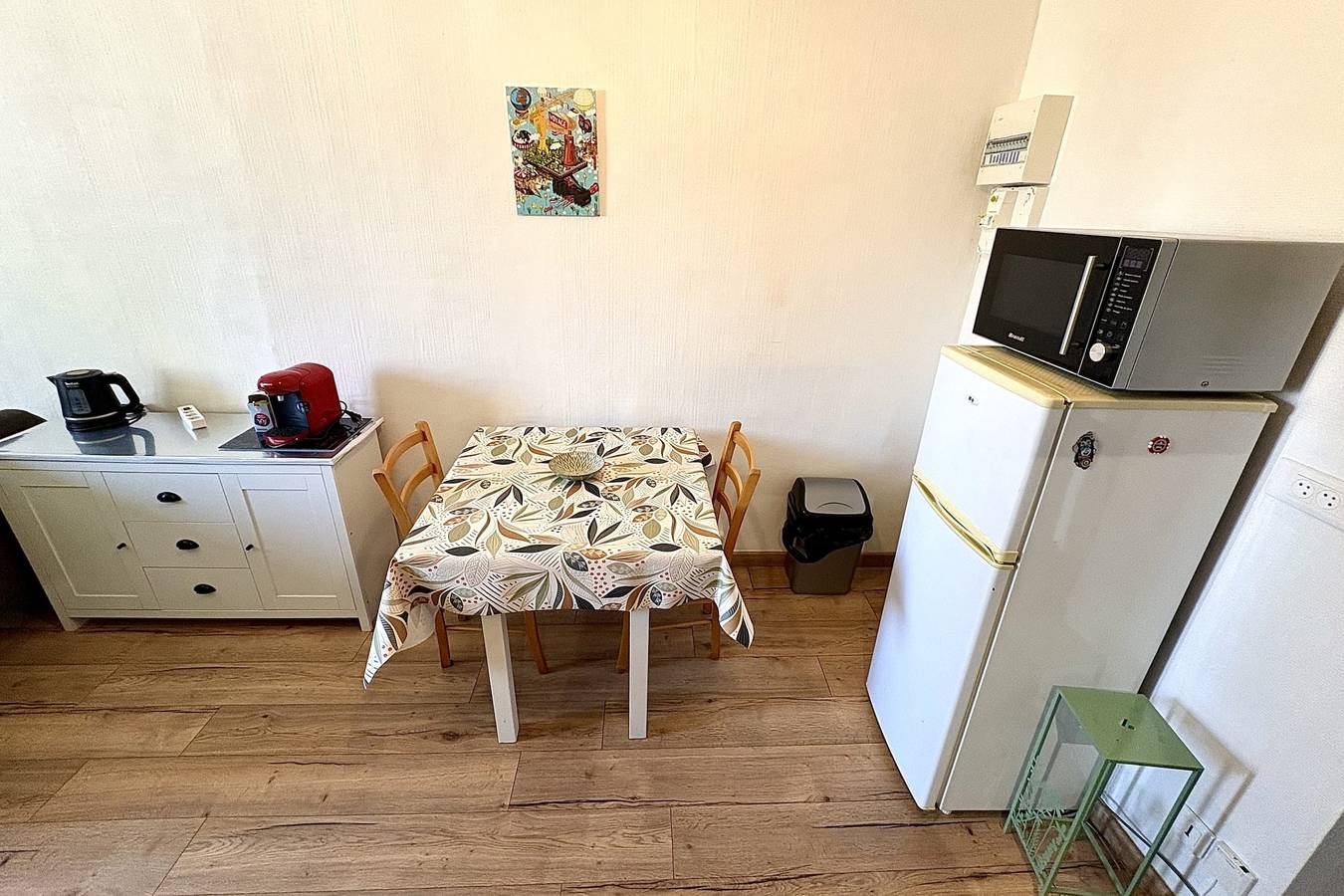 Studio entier, Studio de 25 m² proche Gare et Jardin des Plantes in Nantes, Région de Nantes