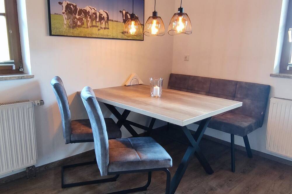Ganze Wohnung, Ferienwohnung, ca. 70m², 1-4 Pers., 1Sz, Wsz, Kü, Du/Wc, Bk in Bischofswiesen, Berchtesgadener Alpen