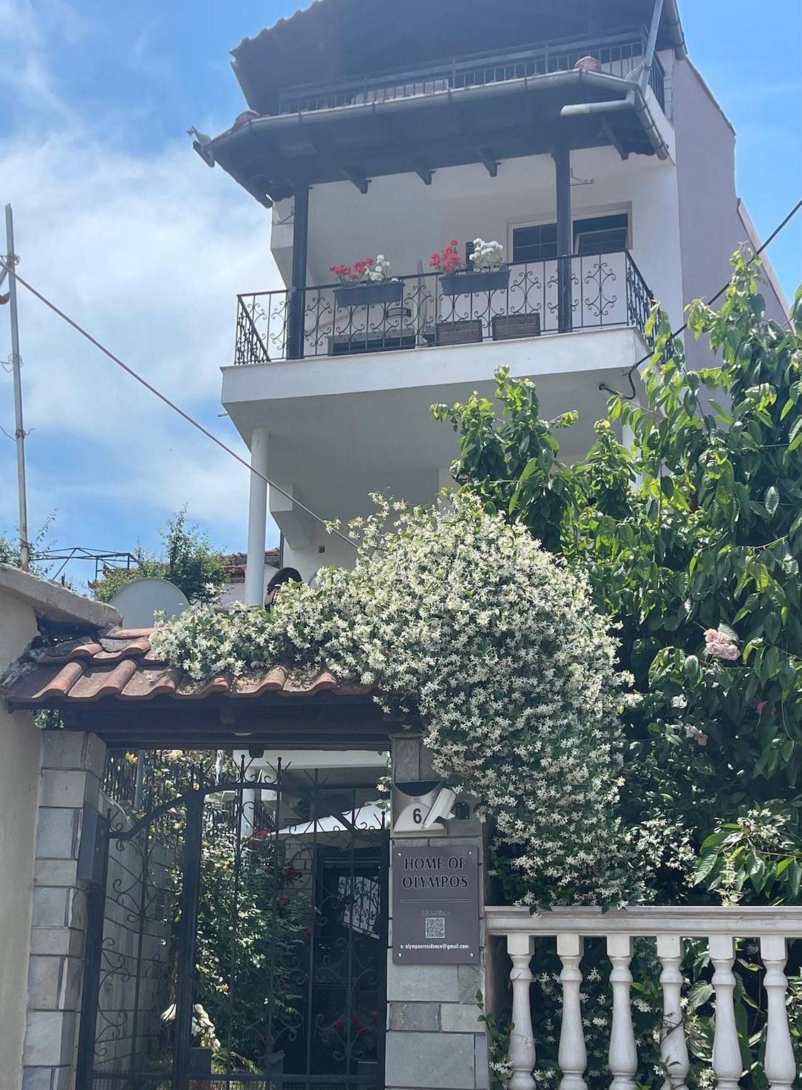 Entire apartment, Home Of Olympos Litochoro in Litochoro, Olympos National Park