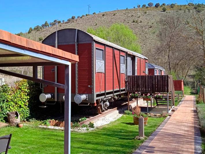 Casa rural para 2 personas, con Balcón y Terraza además de Jardín y Piscina en Provincia de Guadalajara