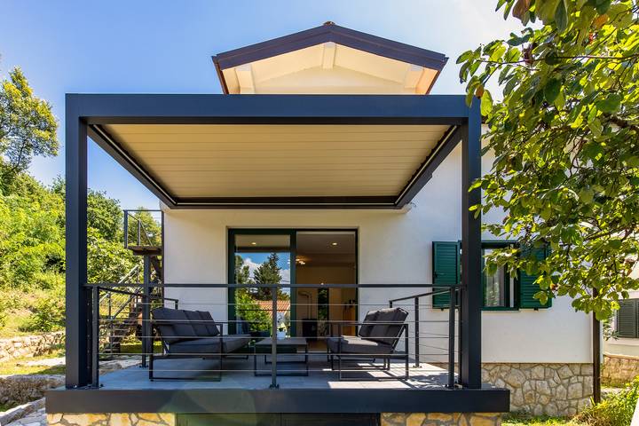 Ferienhaus für 6 Personen, mit Meerblick und Terrasse auf Krk