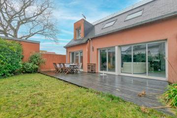 Location de vacances pour 6 personnes, avec jardin, animaux acceptés à La Baule-Escoublac