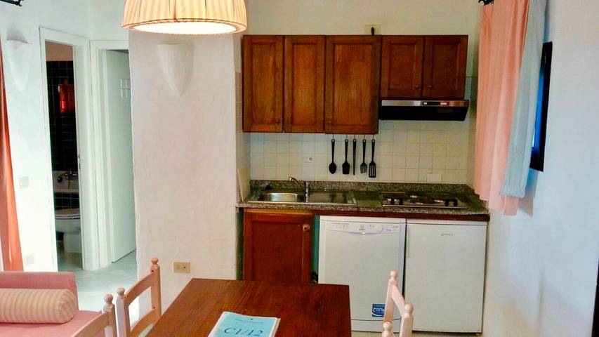 Gîte pour 5 personnes, avec vue sur l’océan et jardin à Arzachena - 4