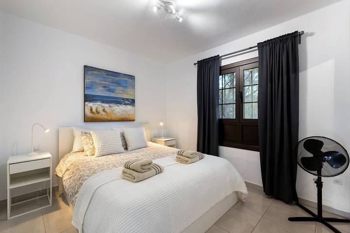 Ganze Wohnung, Schöne 2 Schlafzimmerwohnung hat sich auf der Seeseite niedergelassen in Puerto del Carmen, Tías