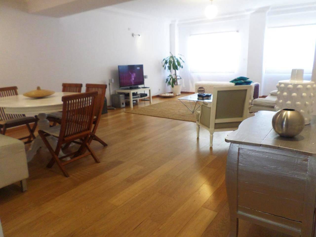Apartamento inteiro, 33 José Farinha in Lisboa, Costa de Lisboa