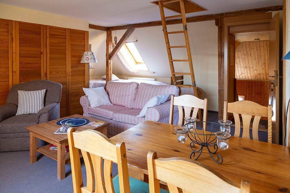Ganze Wohnung, Ferienwohnung Dachgeschoss im Wohnhaus ** - Ferienwohnungen Moritz in Güstrow, Mecklenburgische Seenplatte