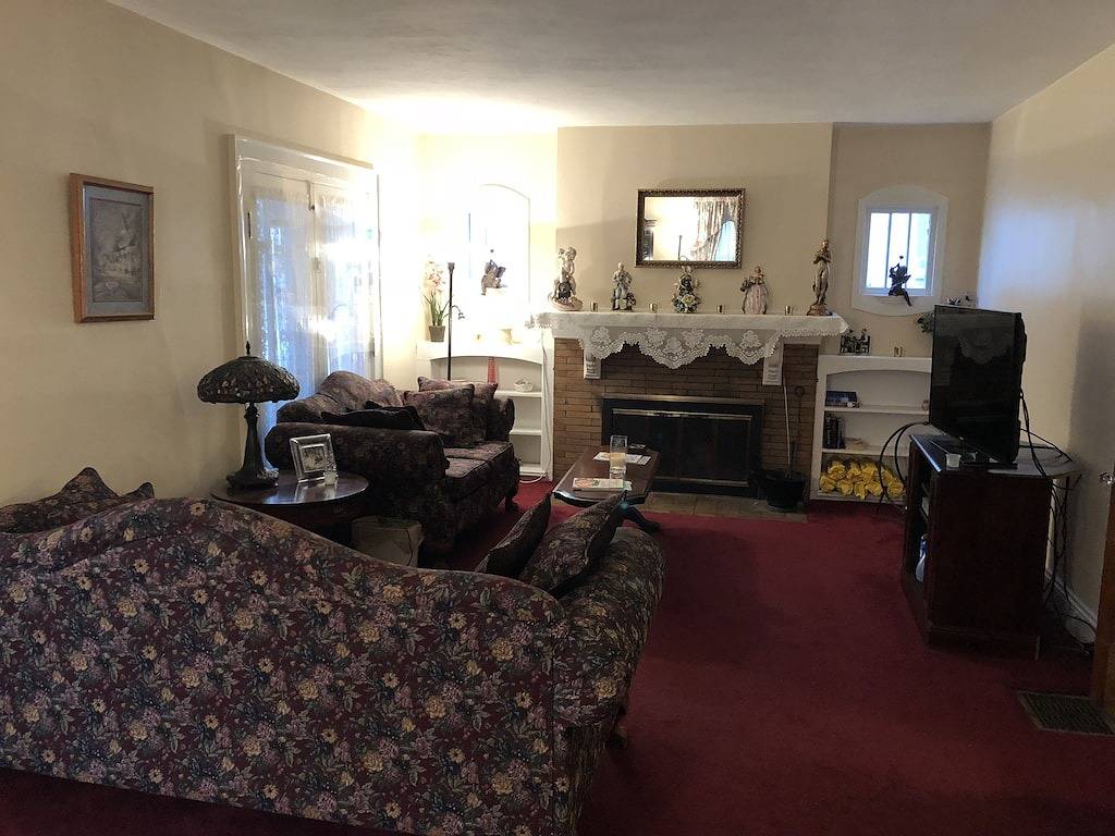 Schönes großes Kolonialhaus in Syracuse, Onondaga County