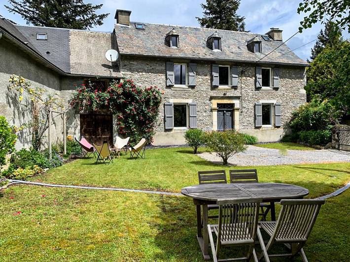 Gîte pour 6 personnes, avec jardin à Saint-Arroman