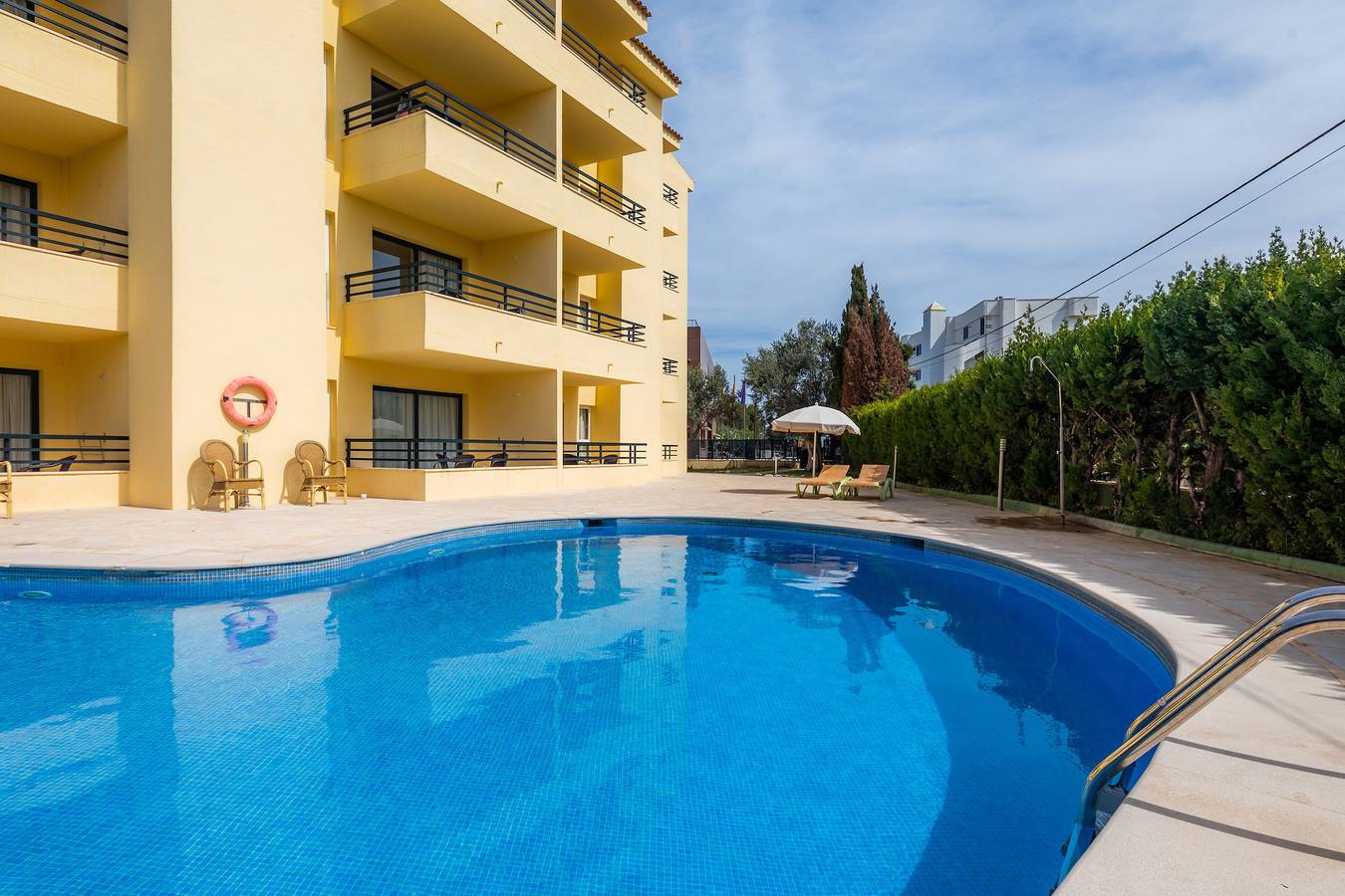 Casa de vacaciones 'Apto Con Terraza 203' con piscina compartida y aire acondicionado in Cala Millor, Son Servera