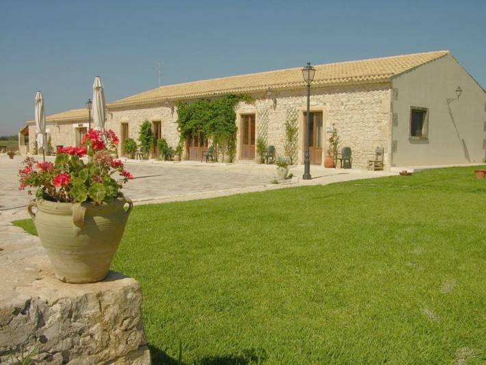 Agriturismo per 2 persone, con Terrazza e Giardino ad Avola