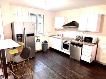 Gîte pour 2 personnes, avec jardin à Magny-le-Hongre