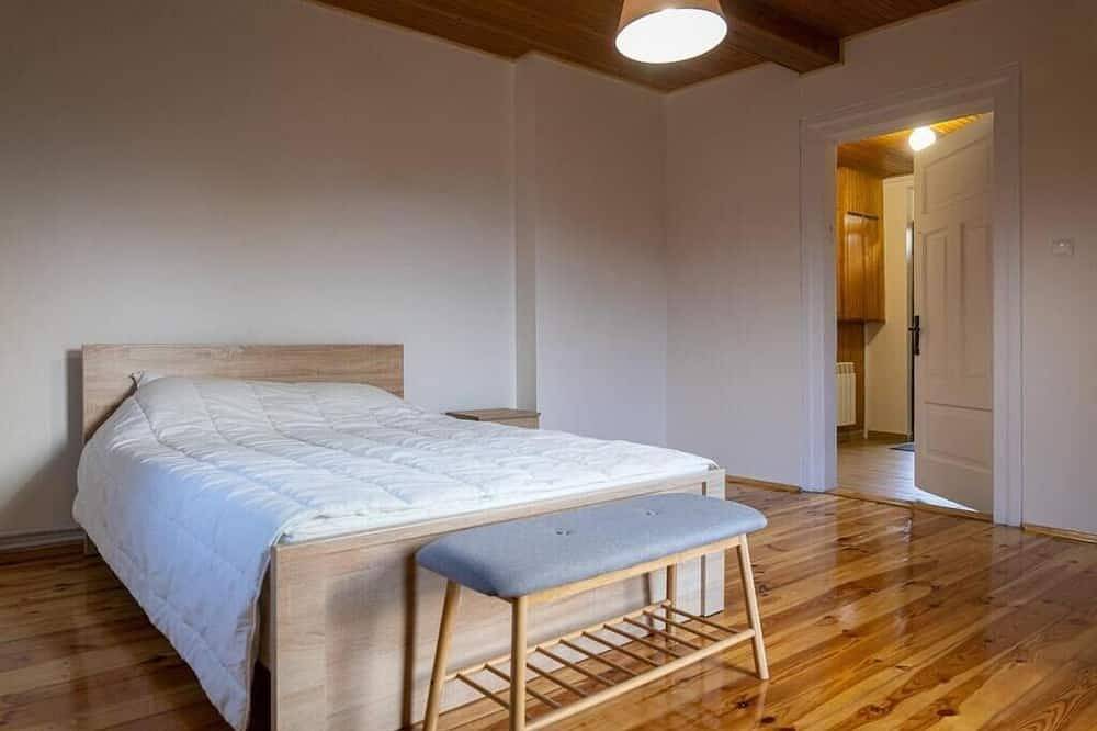 Cosy country house surrounded by a river, forests and meadows.  in Mazovia (región)