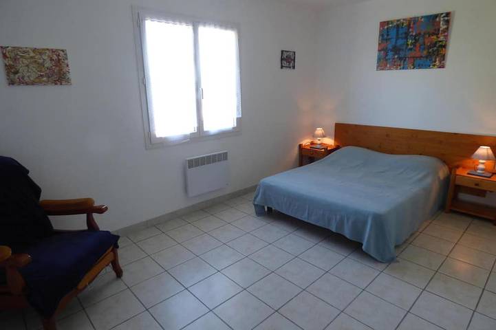 Location de vacances pour 6 personnes, avec terrasse et jardin à Labeaume - 3