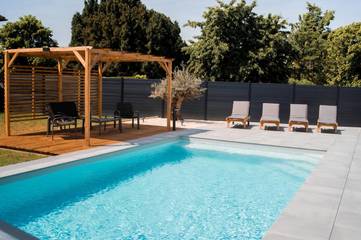 Cottage pour 4 personnes, avec terrasse et piscine à Mably (Loire)