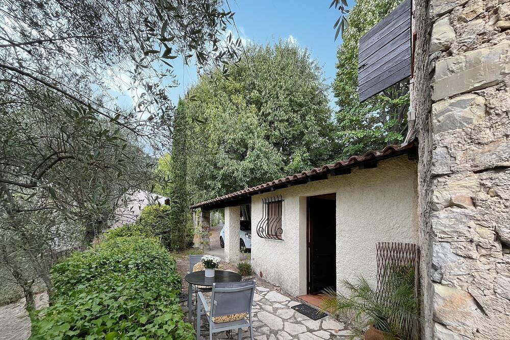 1 bedroom stunning home in Peymeinade in Peymeinade, Cannes region