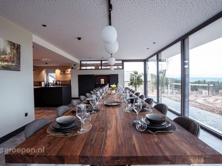 Ferienhaus für 20 Personen, mit Garten und Sauna sowie Terrasse und Whirlpool