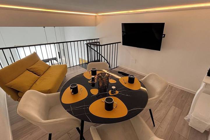 Camera Visconti – Elegant Historic Room with Kitchenette in Pulsano Old Town in Pulsano, Golfe de Tarente