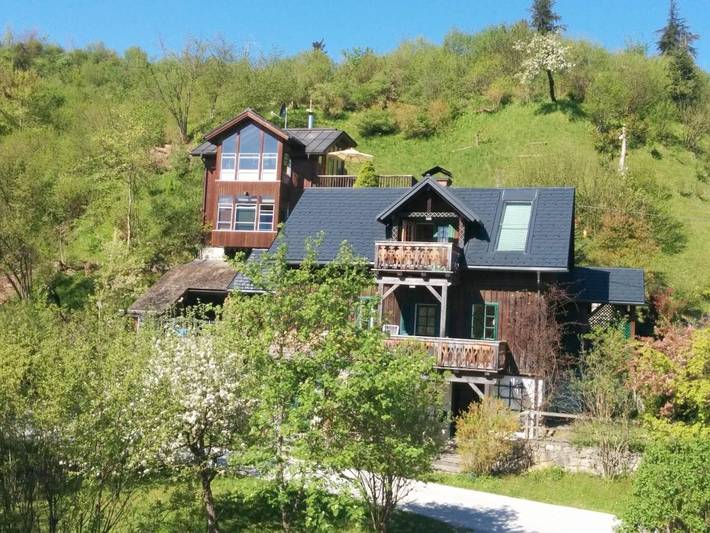 Ferienwohnung für 2 Personen, mit Terrasse und Garten sowie Ausblick