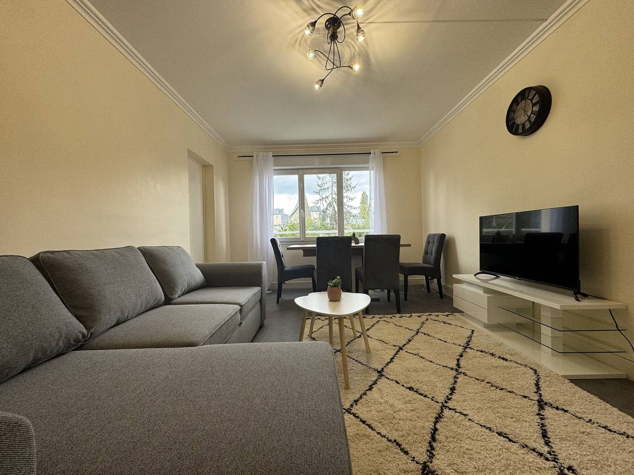 Entire apartment, Apartment near Le Mans Circuit in Le Mans, Sarthe