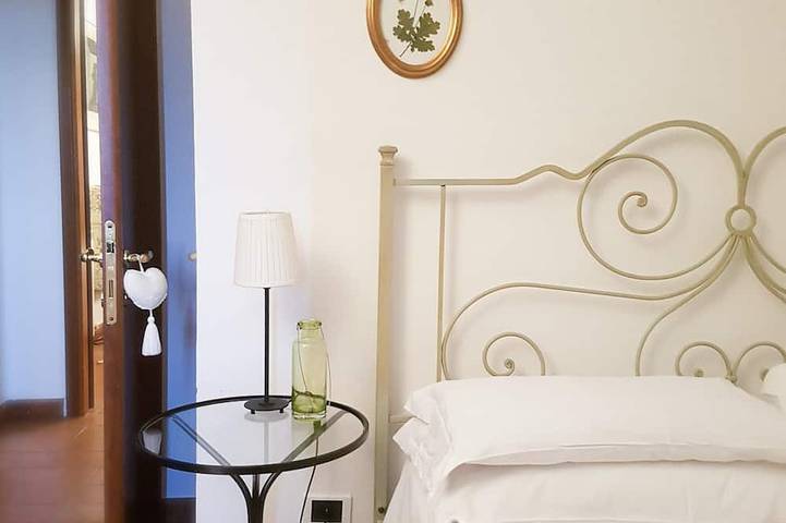 Appartement entier, Appartement avec piscine partagée, grand jardin avec vue splendide in Empoli, Province de Florence